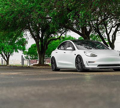 Фото дисков Vossen HF-4T на Tesla Model 3