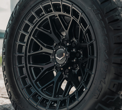 Фото дисков Vossen HFX-1 (8-Lug) на Ram 1500 V