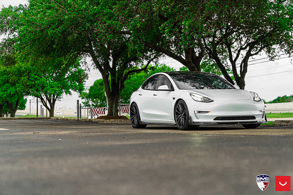 Фото дисков Vossen HF-4T Алмазная проточка на Tesla Model 3
