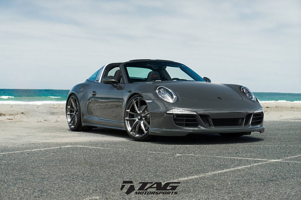 Фото дисков HRE P104 Глянцевый темный лак на Porsche 911 VII