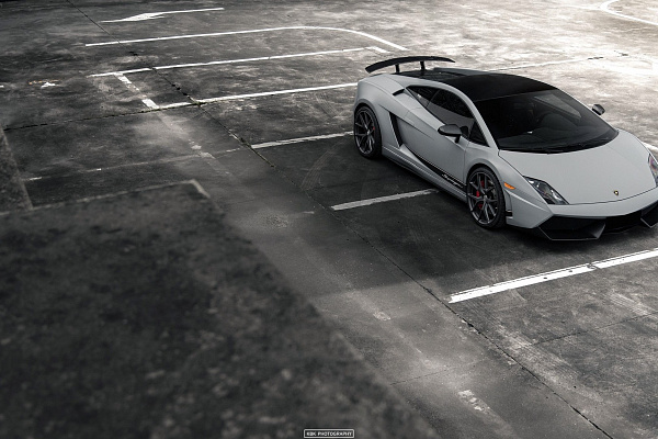 Фото дисков HRE P101 Сатиновый графит на Lamborghini Gallardo