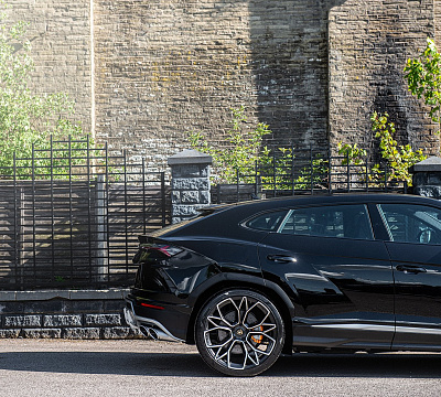 Фото дисков Kahn Type 53 на Lamborghini Urus