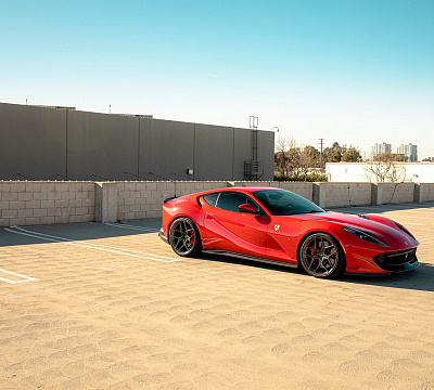 Фото дисков Anrky S1-X4 на Ferrari 812