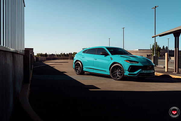 Фото дисков Vossen S21-08 Глянцевый тонированный лак на Lamborghini Urus