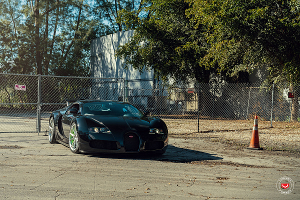 Фото дисков Vossen EVO-2R Глянцевый лак на Bugatti Veyron