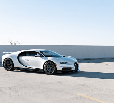 Фото дисков HRE P103 на Bugatti Chiron