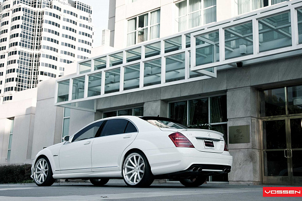 Фото дисков Vossen CV1 Серебро на Mercedes-Benz S-Class (W221)