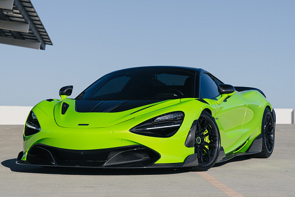 Фото дисков Brixton Forged PF10 Черный глянец на McLaren 720S