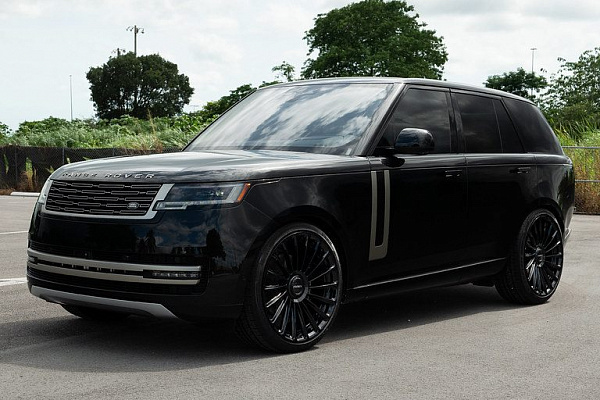 Фото дисков Anrky RF-182 Черный глянец на Range Rover V