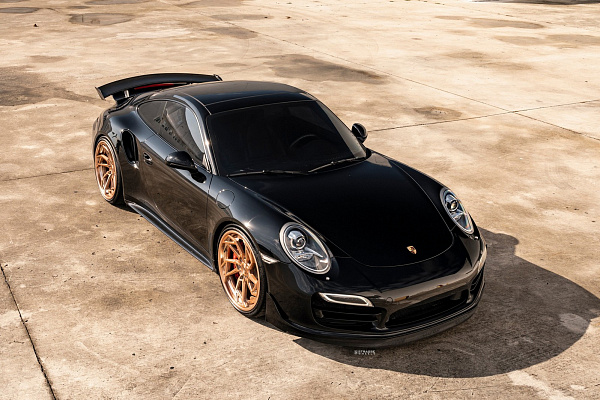 Фото дисков Strasse Wheels SB1 Deep Concave FS Сатиновое золото на Porsche 911 VII