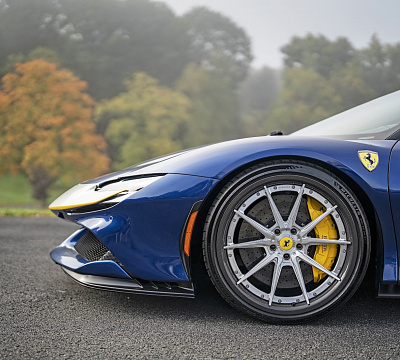 Фото дисков Strasse Wheels SV10 Track на Ferrari SF90