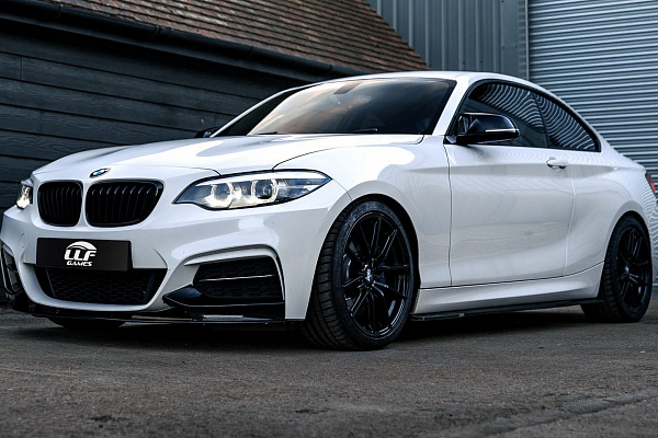 Фото дисков Bola FLC Черный глянец на BMW 2/M2 (F22/F87)