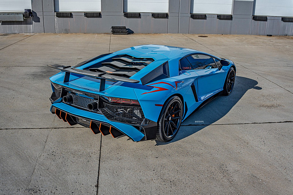 Фото дисков Strasse Wheels SV5-RS Performance Другой цвет на Lamborghini Aventador