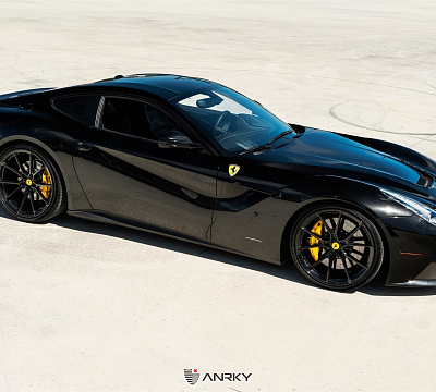 Фото дисков Anrky AN12 на Ferrari F12