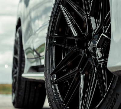 Фото дисков Vossen HF-7 на Lexus LX III