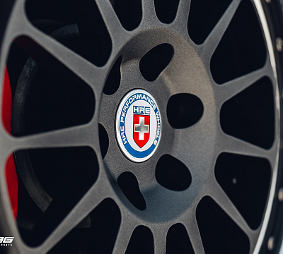 Фото дисков HRE 303 на Dodge Viper
