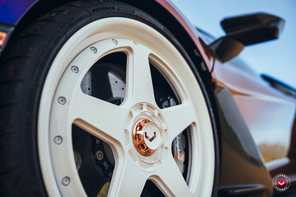 Фото дисков Vossen GEN-01 (3-Piece) Белый глянец на Lamborghini Revuelto