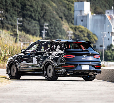 Фото дисков HRE 935 на Bentley Bentayga