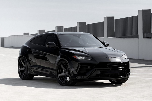 Фото дисков Anrky RS5.3 Черный сатин на Lamborghini Urus