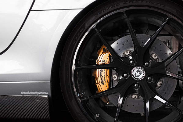 Mercedes-Benz SLS AMG
