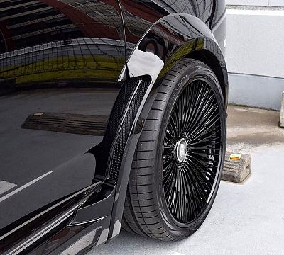 Фото дисков 1886 Wheels G007 на Rolls-Royce Cullinan