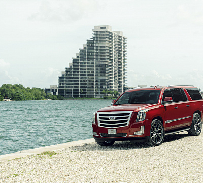 Фото дисков Vossen HF6-4 на Cadillac Escalade IV