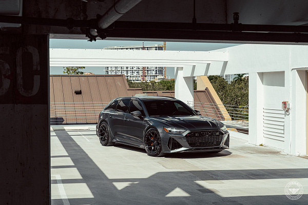 Фото дисков Vossen UV-X Черный глянец на Audi A/RS 6 (C8)