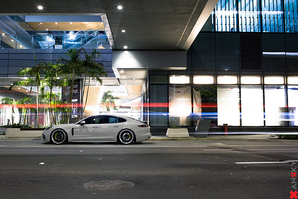 Фото дисков Anrky AN39 Черный сатин на Porsche Panamera III