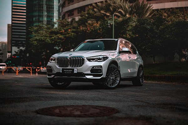 Фото дисков Brixton Forged VL4 Глянцевый графит на BMW X5/X5 M (G05/G18/F95)