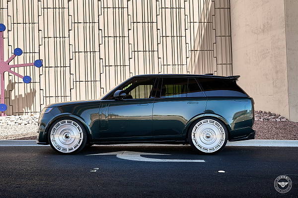 Фото дисков Vossen UV-7 Глянцевый лак на Land Rover Range Rover V