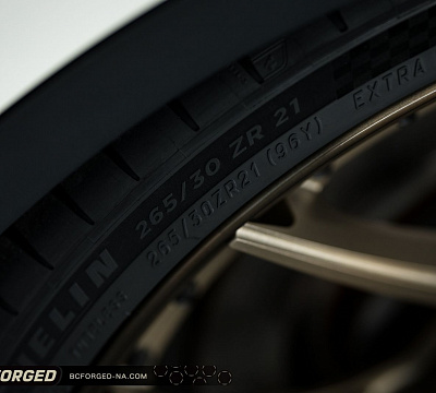 Фото дисков BC Forged HCA381 на Mercedes-Benz GLA (X156)