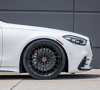 Фото дисков Brixton Forged HS1 на Mercedes-Benz S-Class (W223)