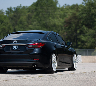 Фото дисков Vossen VFS-2 на Mazda 6 III (GJ)