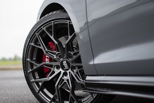 Фото дисков Bola FLX Глянцевый графит на Volkswagen Golf VII