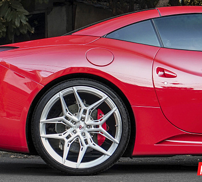 Фото дисков Vossen EVO-4R на Ferrari California
