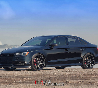 Фото дисков HRE FF01 на Audi A/S/RS 3 (8V)