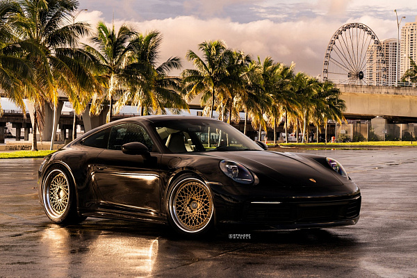 Фото дисков Strasse Wheels SC20 Track Сатиновое золото на Porsche 911 VIII