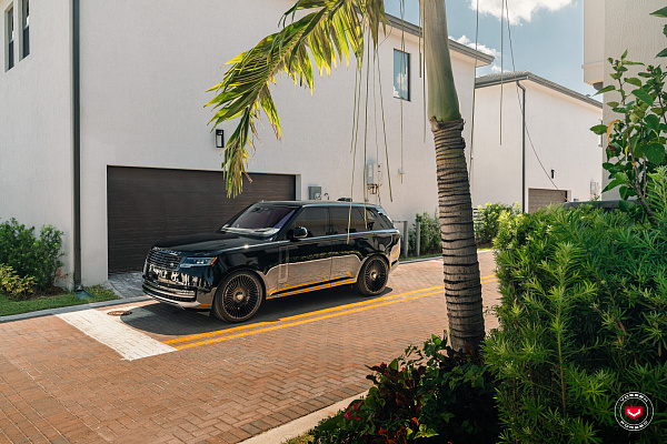 Фото дисков Vossen S17-16 Черный глянец на Range Rover V
