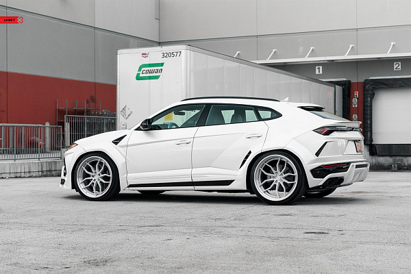 Фото дисков Anrky AN31 Глянцевый лак на Lamborghini Urus