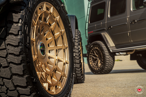 Фото дисков Vossen LC3-12 Глянцевая шампань на Mercedes-Benz G-Class III