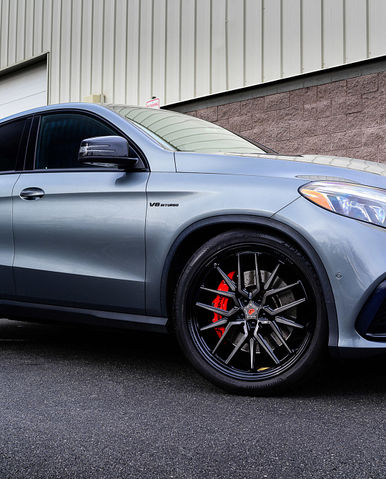 Фото дисков M-X3 Глянцевый темный лак на Mercedes-Benz GLE I