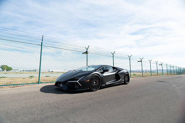 Фото дисков HRE 501 Черный сатин на Lamborghini Revuelto
