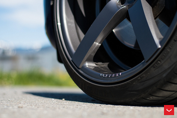 Фото дисков Vossen CV3 Глянцевый графит на Audi Q5 (8R)