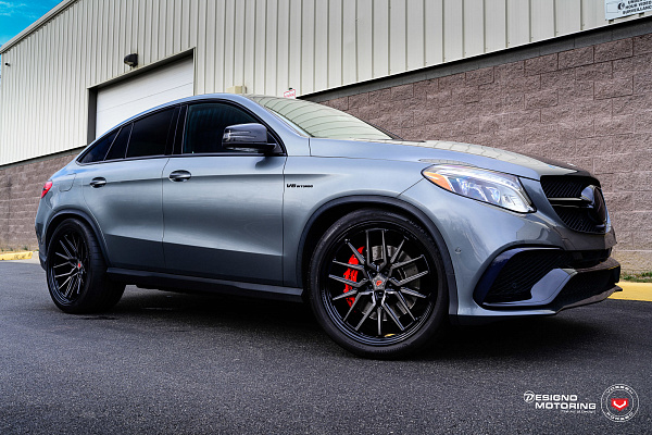 Фото дисков Vossen M-X3 Глянцевый темный лак на Mercedes-Benz GLE I