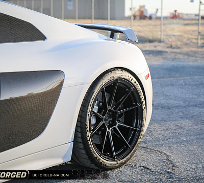 Фото дисков BC Forged EH182 на Audi R8 (4S)