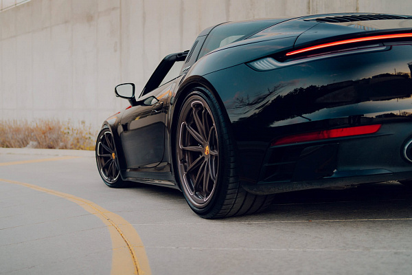 Фото дисков Brixton Forged R11-RS Сатиновая темная бронза на Porsche 911 VIII
