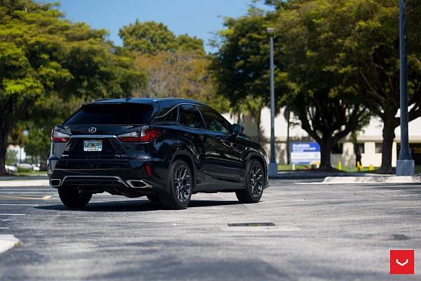 Фото дисков Vossen VFS-6 Глянцевый графит на Lexus RX IV