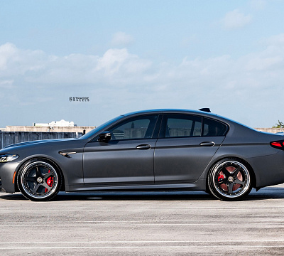 Фото дисков Strasse Wheels S5 Track на BMW 5/M5 (G30/F90)