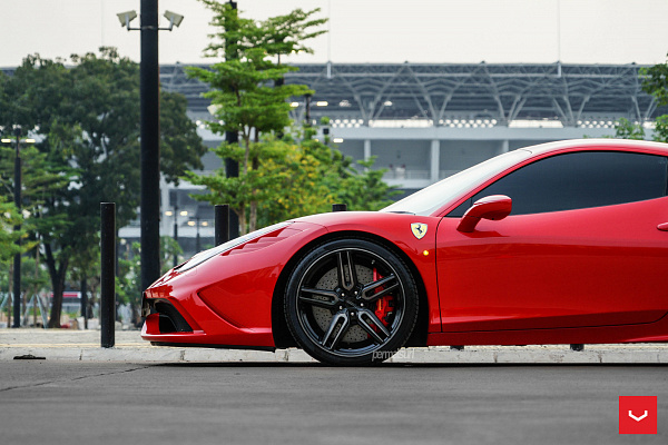 Фото дисков Vossen HF-1 Алмазная проточка на Ferrari 458