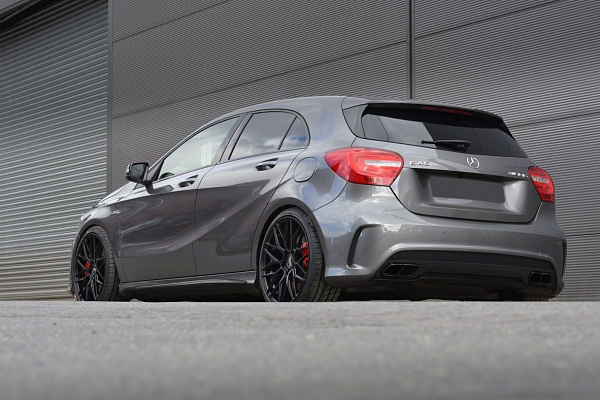 Фото дисков Bola B17 Черный сатин на Mercedes-Benz A-Class (W176)